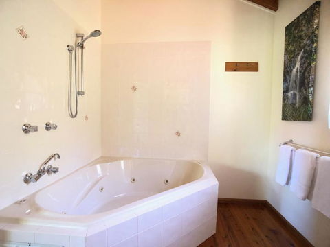 Pencil Creek Cottages - Tourism Bookings 2
