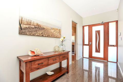 Lavina Luxury Beach House - Accommodation Europe 1