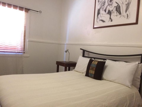 Flying Fox Backpackers - Events Australia 2