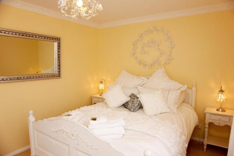 Secret Cottage - Events Australia 5