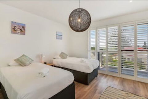 Magnificent Beach House - Events Australia 5