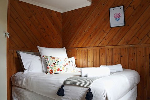 White Shell Cottage - Events Australia 3