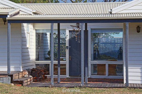 White Shell Cottage - Events Australia 1