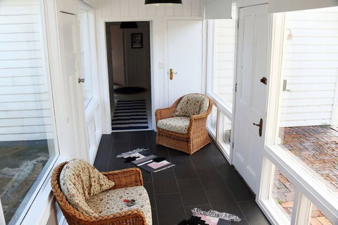 White Shell Cottage - Events Australia 4