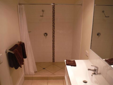 Units 37 On St. Francis Drive - Events Australia 2