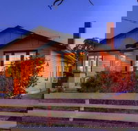 Grace's Spa Cottage - Events Australia