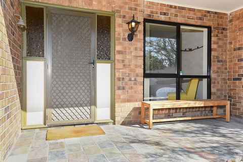 Port Of Call - Accommodation Europe 2