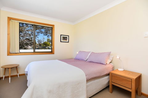 Port Of Call - Accommodation Europe 3