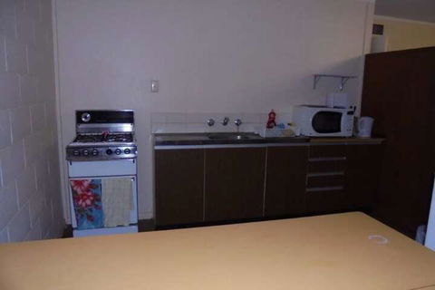 Laverton Motel - Accommodation Europe 5