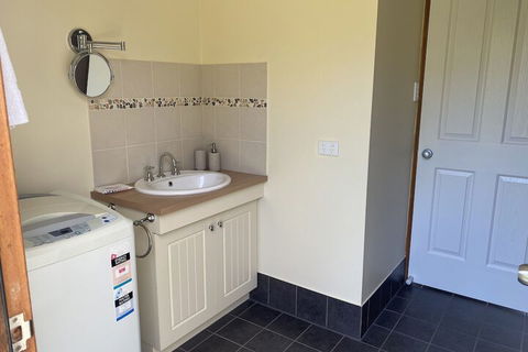 Manyat Peak Cottages - Events Australia 5