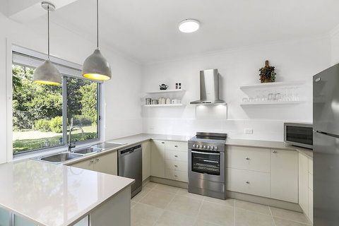 Kenilworth Boutique Accommodation - Events Australia 5