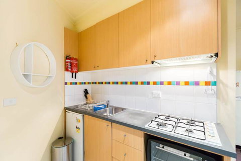 ELIZA, 2BDR Melbourne Apartment - Tourism Bookings 3