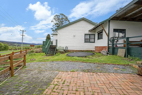 Mole Creek Cabins - Events Australia 6