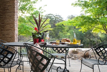 Lake Daylesford Lodge 5 - Events Australia 0