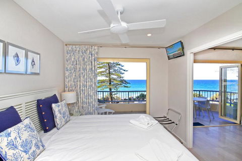 Coolum Baywatch Luxury Style Penthouse Linen Included WIFI 500 Bond - Tourism Bookings 4