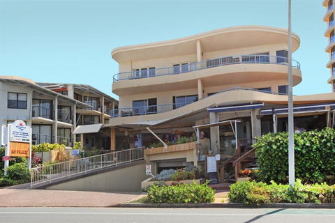 Coolum Baywatch Luxury Style Penthouse Linen Included WIFI 500 Bond - Tourism Bookings 3