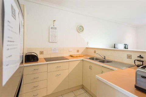 2br Amazing Beach House - Events Australia 7