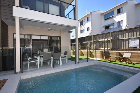 Holiday With A View Lowry Street - Events Australia 1