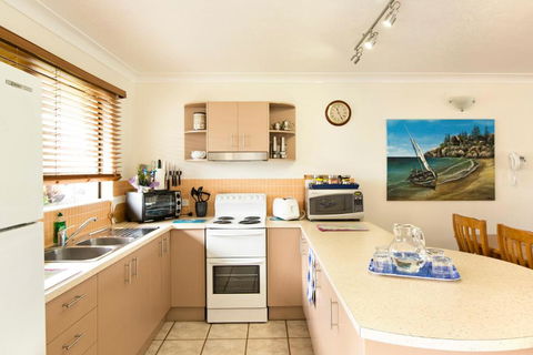 Marcol Place Holiday Apartments - Tourism Bookings 2
