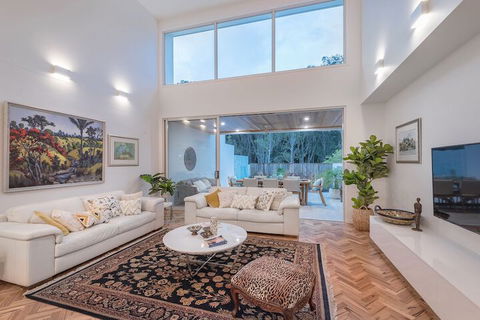 Noosa Villas - Events Australia 1