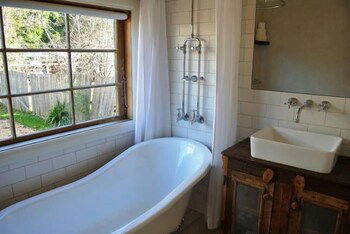 La Maisonette - Gorgeous 2 Bedroom - Events Australia 3