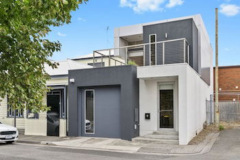 Cogens Place - Tourism Bookings 0