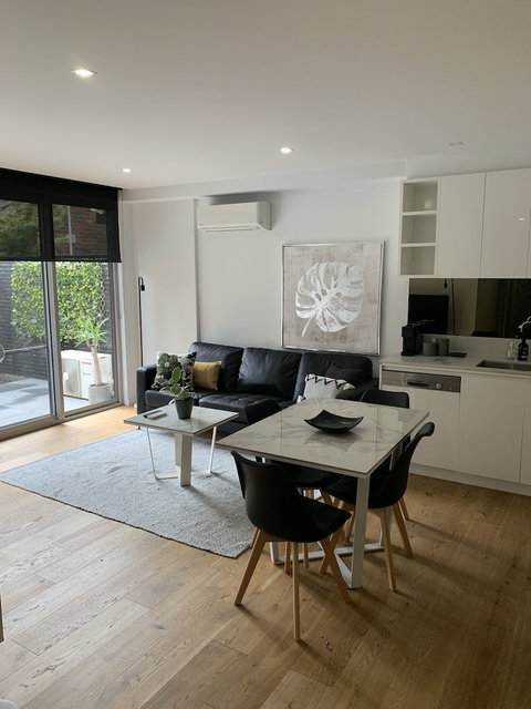 Accommodation Heidelberg - Events Australia 4