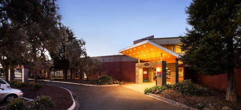 Nightcap At Coolaroo Hotel - Events Australia 1