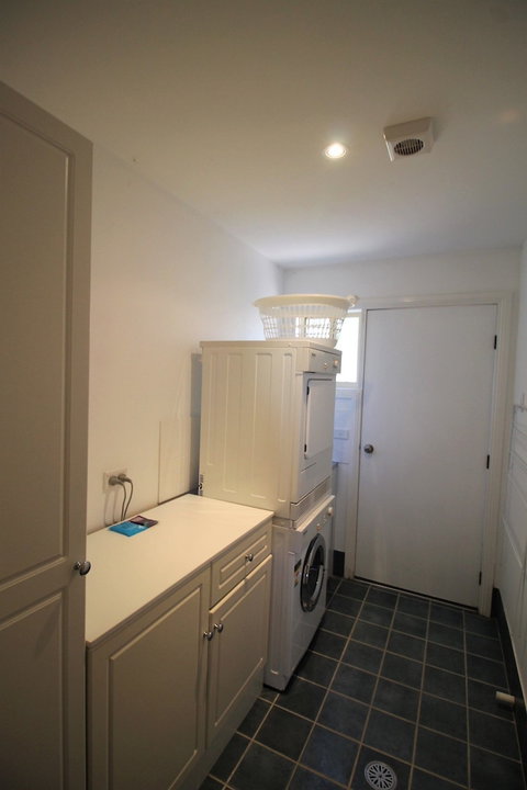 Torino 6 - Lake Jindabyne & Snowy Mountain Views - Events Australia 0