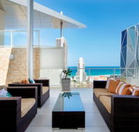 Wings Q Stay - Events Australia