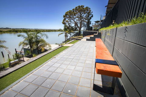 River Life - Events Australia 0