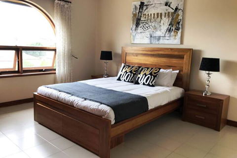 Adelaide Holiday Home - Accommodation Europe 2