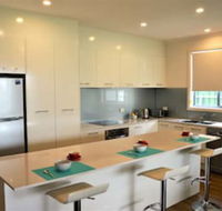 Western Breeze - Accommodation Europe