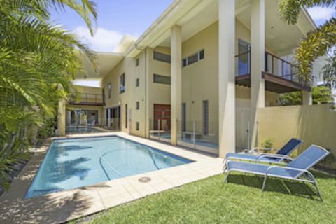 ANGOURIE HOUSE SALT VILLAGE - Events Australia 0