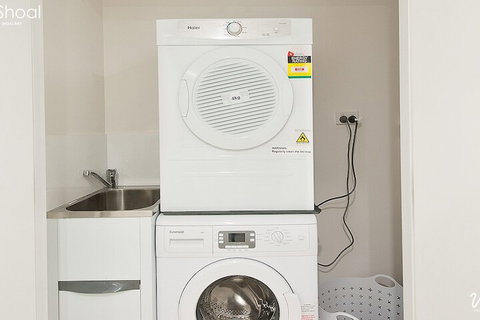 The Shoal Apartments Unit 201 / 4 8 Bullecourt Street - Events Australia 2