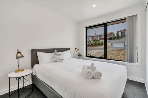 Youngtown Executive Apartments - Tourism Bookings 6