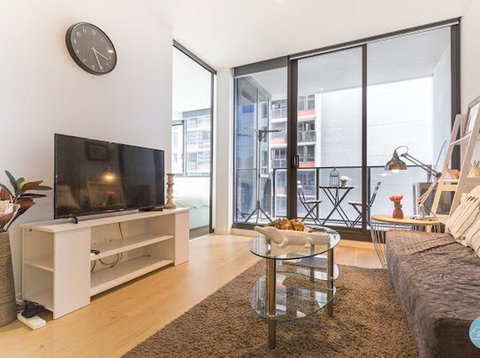 The Escape In Southern Cross Station - Events Australia 6