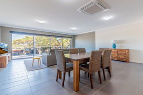 Thompson Avenue Apartments No.2 - Events Australia 0