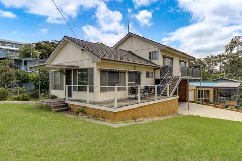 Stradbroke - Accommodation Europe 6