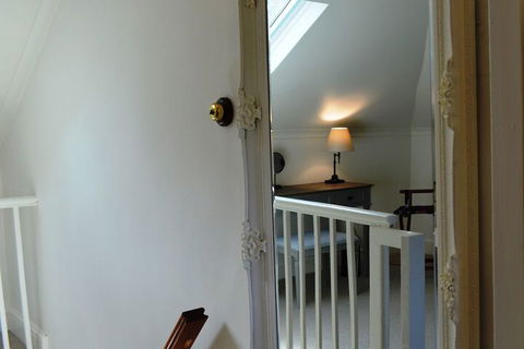 Lythgo's Row Colonial Cottages - Events Australia 3