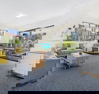 Beachside Delight Near Convention Centre - Events Australia