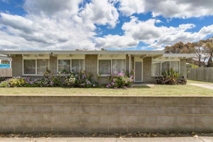 Lakes Entrance VIC Accommodation Europe