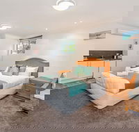 Adrift Apartments - Tourism Bookings