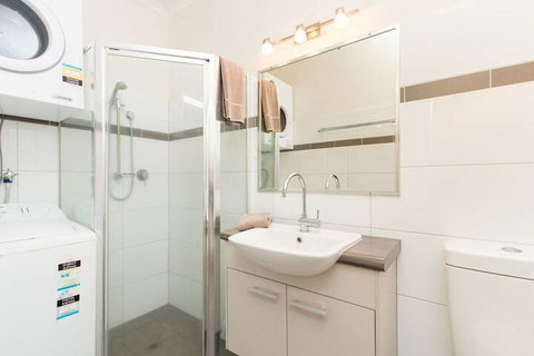 Cable Beach Apartments - Events Australia 7