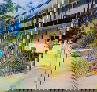 Nightcap at Golden Beach Tavern - Events Australia