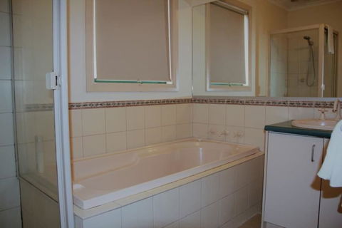 Mt Waverley Townhouses - Events Australia 5