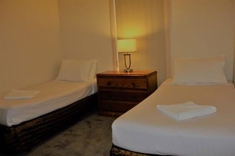 Mt Waverley Townhouses - Events Australia 1