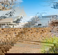 Grandview Accommodation - The Elm Tree Apartments - Events Australia