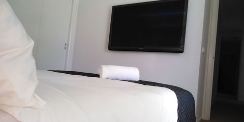 Lakeside Retreat & Business - Events Australia 5