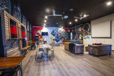 Nightcap At The Charles Hotel - Events Australia 3